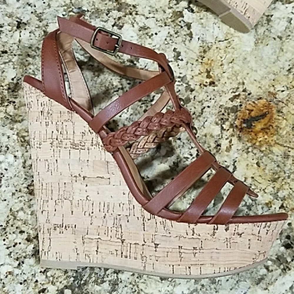 Cork wedges